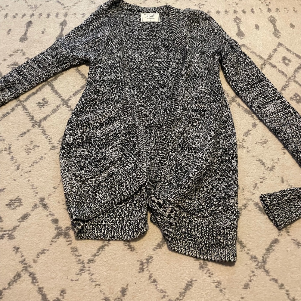Abercrombie open back cardigan